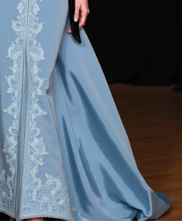 Vejiha Gown