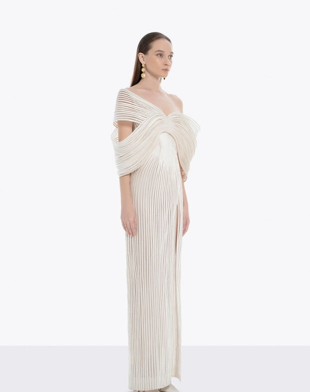 Suena White Gown