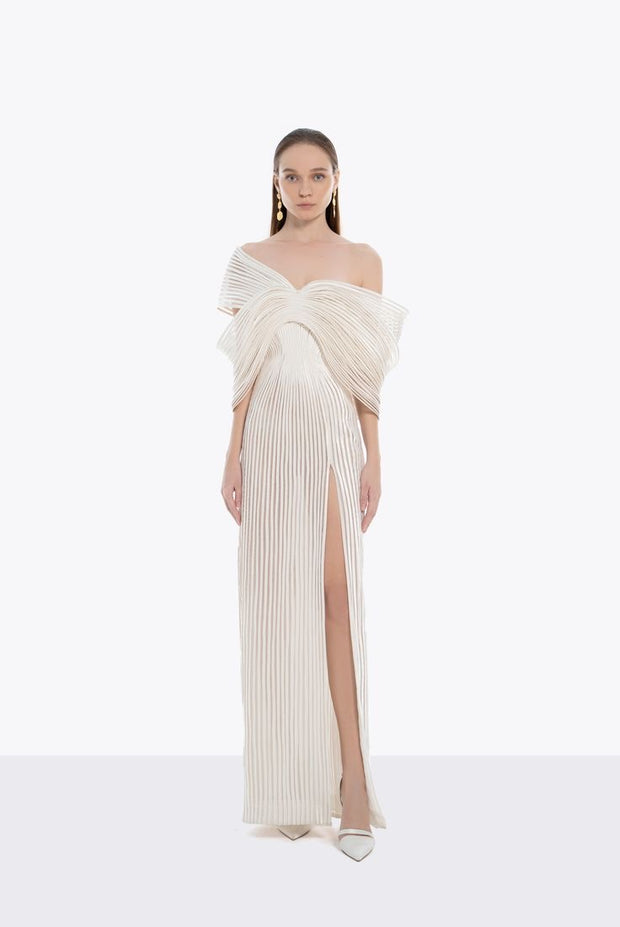 Suena White Gown