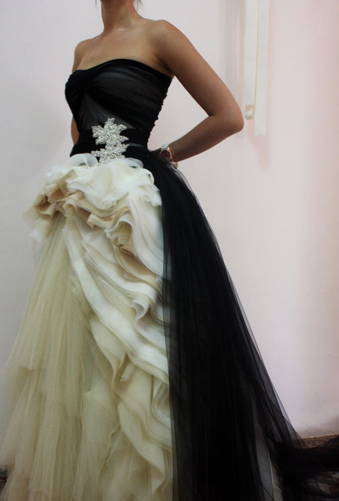 Elotie Black & White Gown