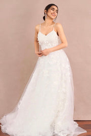 Delicate wedding dress by Amelie - Amelie Baku Couture