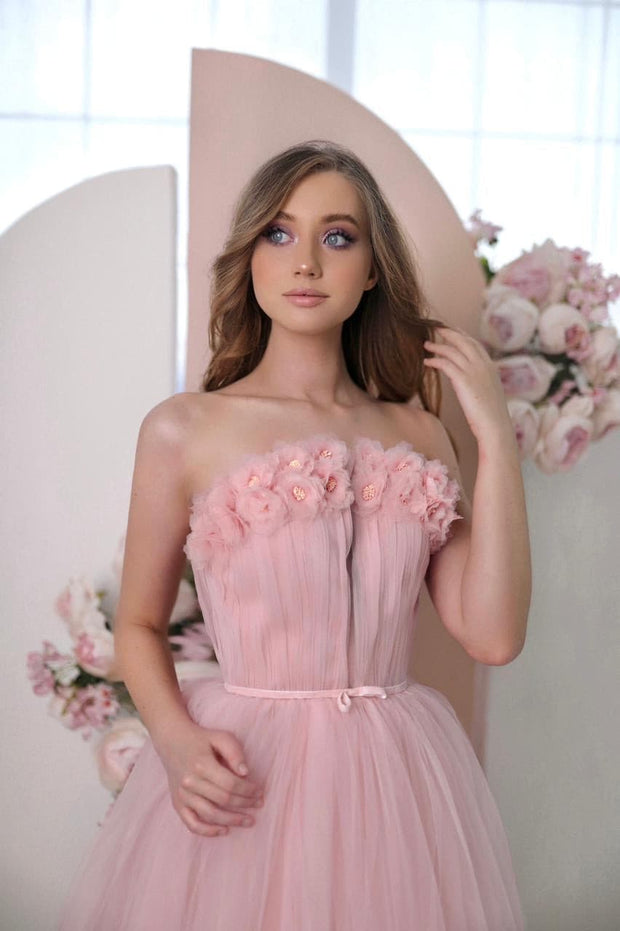 Flower decorated A-line Tulle Dress.